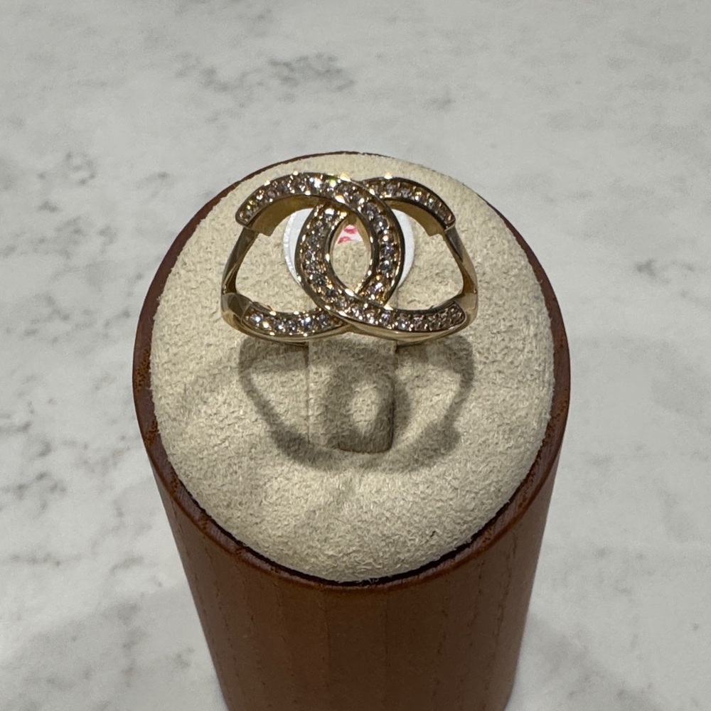 Elegant Gold Interlocking Ring With Crystals - image 2